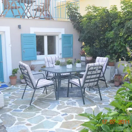 Thor & Freyja's Of Poseidonia Syros House Posidhonía