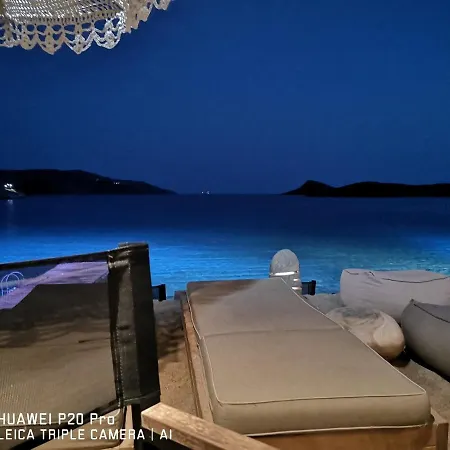 Thor & Freyja's Of Poseidonia Syros House * Posidhonía