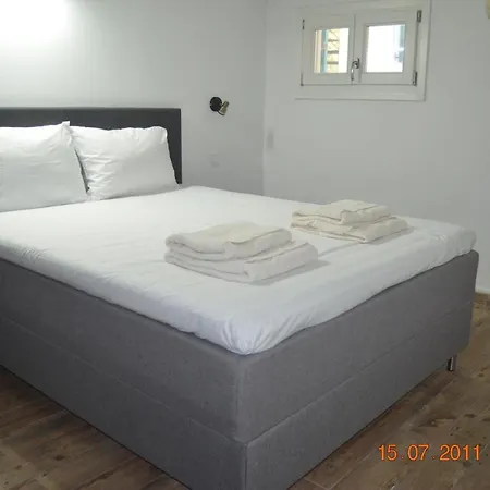 Thor & Freyja's Of Poseidonia Syros House بيت للعطل